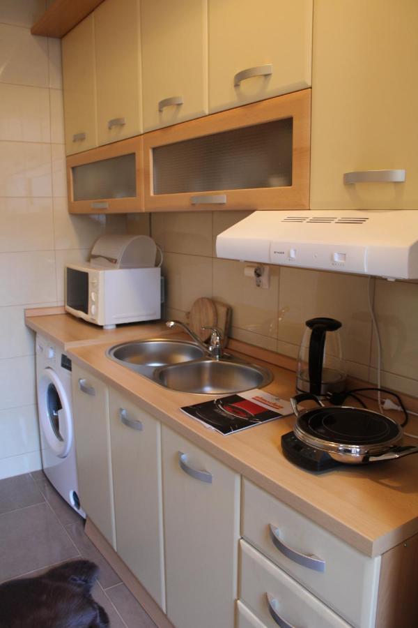 Studio Apartman Hinko Джяково Экстерьер фото